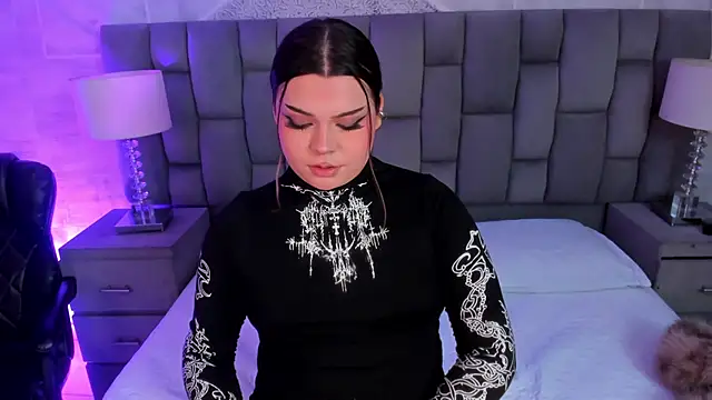 Snapshot of Maxxxine1 chatting on March 10, 2026, 11:20 pm Maxxxine1 online show from March 10, 2026, 11:20 pm