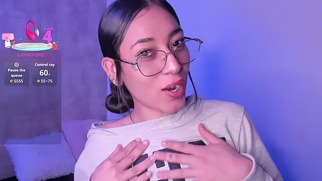 Becky G online show from November 4, 2025, 3:43 am