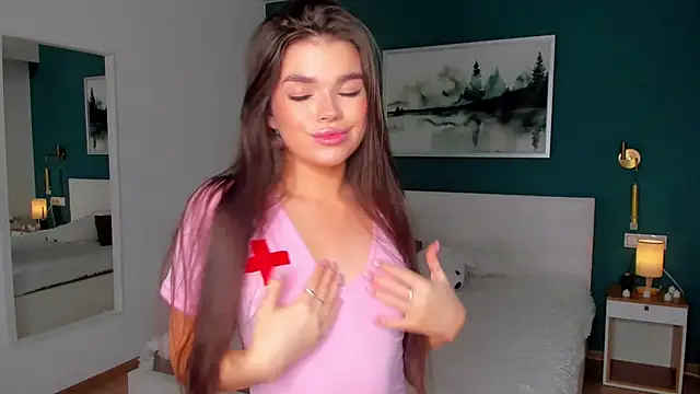 HollisHearl online show from November 9, 2025, 7:23 am