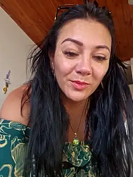 Snapshot of karla_valk1 chatting on May 6, 2026, 10:14 pm karla valk1 online show from May 6, 2026, 10:14 pm