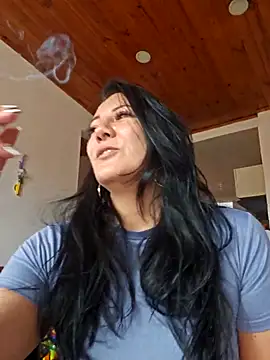 Snapshot of karla_valk1 chatting on April 21, 2026, 6:47 pm karla valk1 online show from April 21, 2026, 6:47 pm