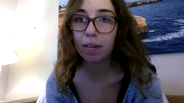 sweetsocalgirl online show from November 16, 2025, 11:52 pm