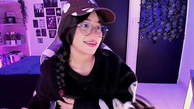 Liz rogers x online show from December 20, 2025, 3:20 am