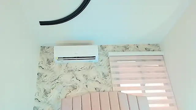 cataleya ebony  online show from November 12, 2025, 7:18 pm