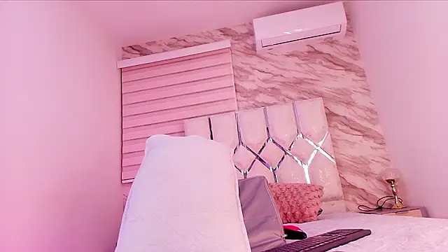 cataleya ebony  online show from February 14, 2026, 3:07 am