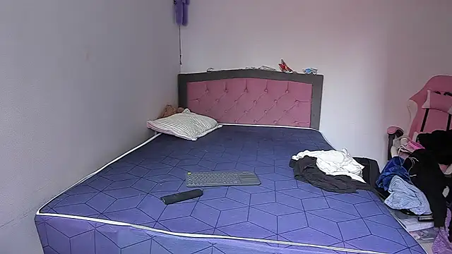 Abril luxury online show from March 25, 2026, 3:55 pm