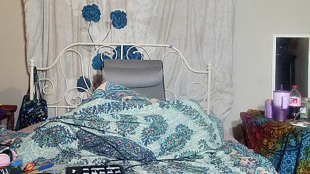 g0lden are0las89 online show from March 30, 2026, 1:51 am