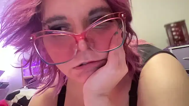 Snapshot of g0lden_are0las89 chatting on August 2, 2026, 4:04 pm g0lden are0las89 online show from August 2, 2026, 4:04 pm