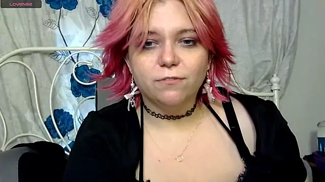 g0lden are0las89 online show from May 19, 2026, 6:48 pm