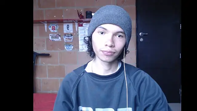 Xoxo Smiles online show from September 23, 2025, 4:47 pm