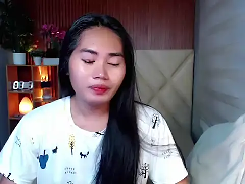 Snapshot of sluttyprincess0 chatting on October 1, 2025, 11:19 pm sluttyprincess0 online show from October 1, 2025, 11:19 pm