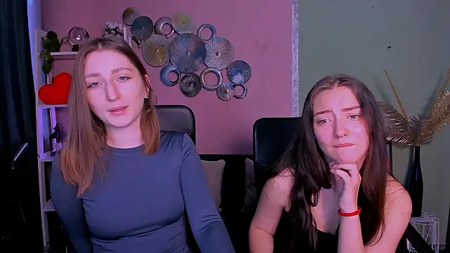 eva smiith  online show from February 6, 2026, 7:04 am