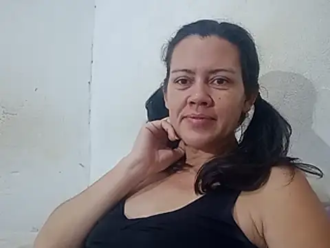 Snapshot of BrenoAvelar chatting on July 5, 2026, 4:19 am BrenoAvelar online show from July 5, 2026, 4:19 am