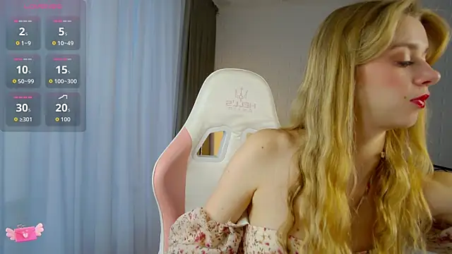 KelsiWest online show from November 9, 2025, 6:39 am