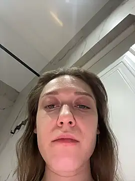 Bambi-Live online show from February 4, 2026, 7:09 pm