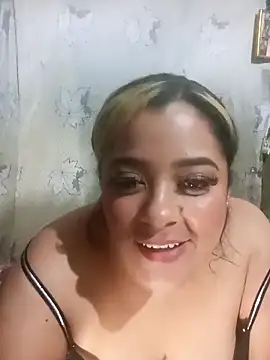Snapshot of Brenda-maz chatting on October 23, 2025, 2:16 pm Brenda-maz online show from October 23, 2025, 2:16 pm