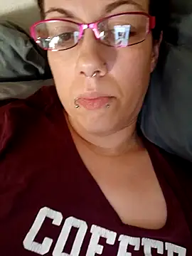 Snapshot of candygurl666 chatting on September 26, 2025, 4:58 pm candygurl666 online show from September 26, 2025, 4:58 pm