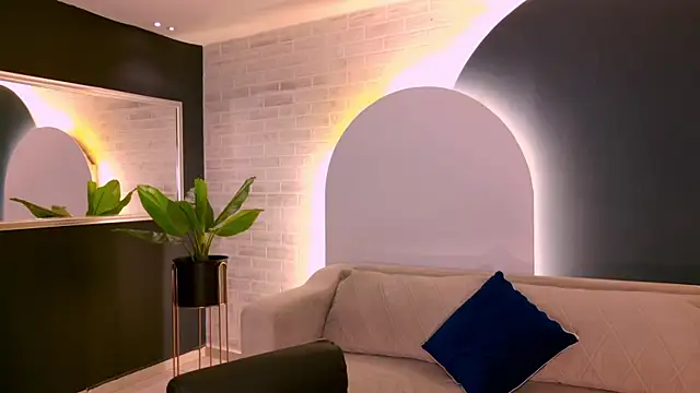 Snapshot of AgathaKondo_ chatting on November 13, 2025, 7:29 pm AgathaKondo online show from November 13, 2025, 7:29 pm