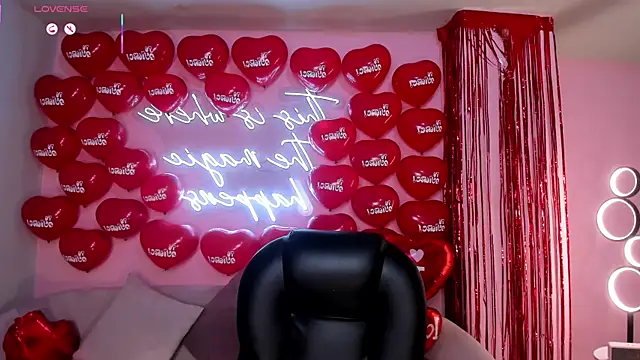 Snapshot of AgathaKondo_ chatting on February 15, 2026, 6:29 pm AgathaKondo online show from February 15, 2026, 6:29 pm