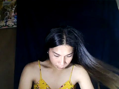 Snapshot of Asian_PrettyAle chatting on October 5, 2025, 4:25 am Asian PrettyAle online show from October 5, 2025, 4:25 am