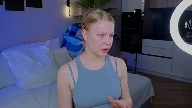 Snapshot of emilyshepar_d chatting on May 6, 2026, 2:15 am emilyshepar d online show from May 6, 2026, 2:15 am