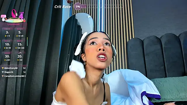 Gina 77 online show from December 13, 2025, 8:04 pm