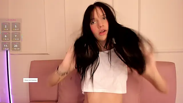 Snapshot of Lilily_lv chatting on September 17, 2025, 12:18 pm Lilily lv online show from September 17, 2025, 12:18 pm