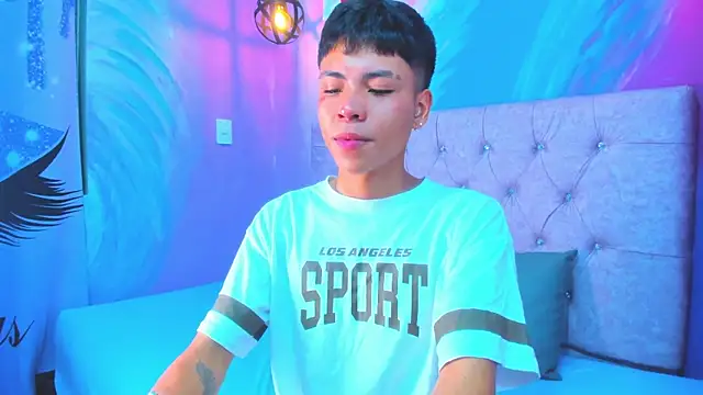 MaxiWildd online show from May 7, 2026, 1:14 pm