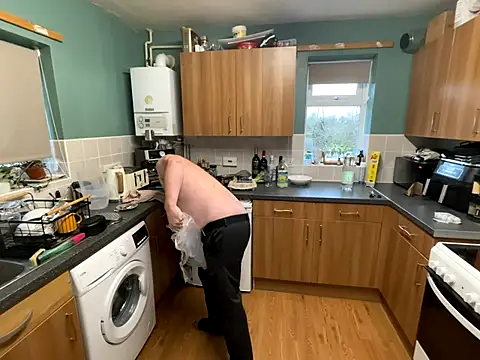 Dilfcam101 online show from December 17, 2025, 2:11 pm