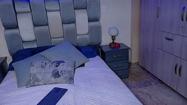 saramikaelson online show from October 6, 2025, 9:15 pm