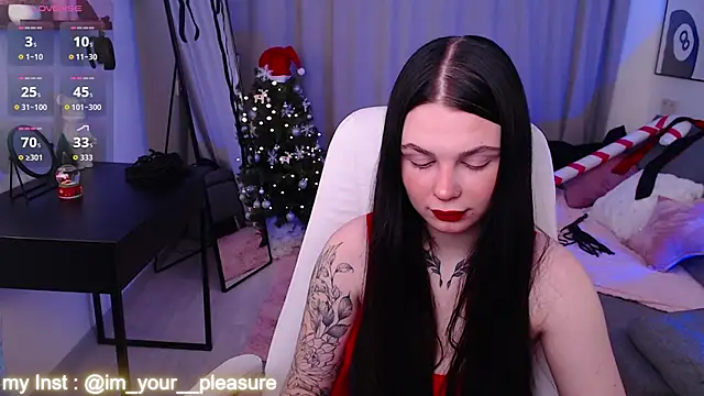 Michela Fruet online show from December 18, 2025, 1:11 am