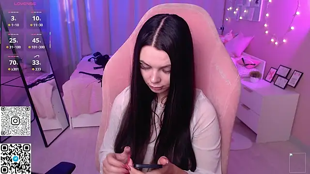 Snapshot of Michela_Fruet chatting on May 4, 2026, 1:09 am Michela Fruet online show from May 4, 2026, 1:09 am