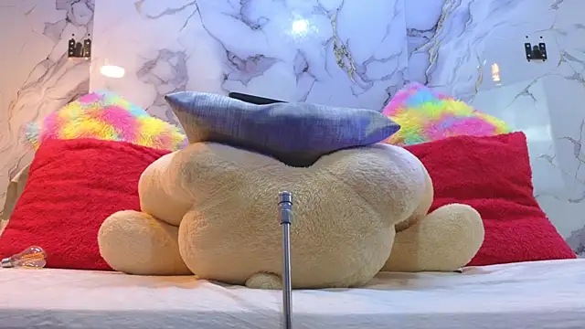 PrincePoppy online show from January 14, 2026, 8:34 pm