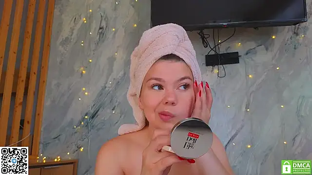 Snapshot of miss_bubbles_ chatting on July 17, 2026, 2:09 am miss bubbles online show from July 17, 2026, 2:09 am