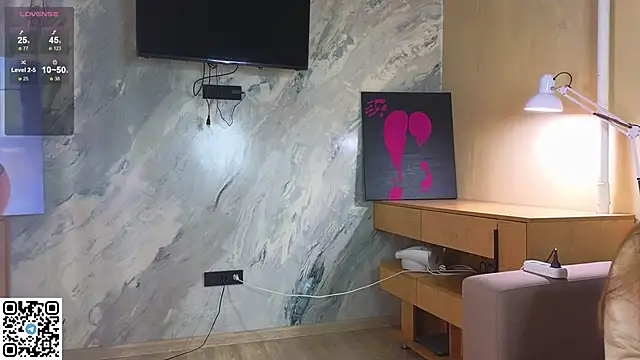 miss bubbles  online show from November 4, 2025, 12:25 am