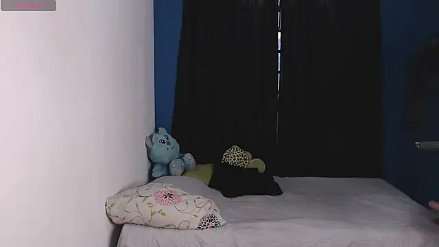 9Sophie Rosse online show from September 12, 2025, 5:56 pm