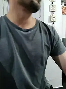 Bradd 32 online show from September 24, 2025, 2:29 am