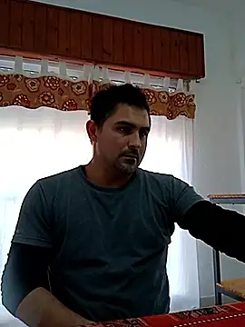 Bradd 32 online show from May 30, 2026, 5:18 pm