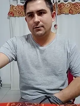 Bradd 32 online show from May 14, 2026, 5:26 am