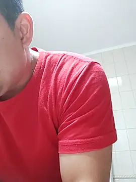 Bradd 32 online show from April 9, 2026, 11:27 am