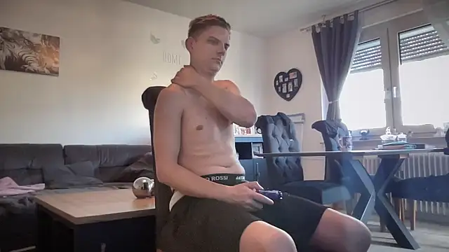 Sweetbooy90 online show from April 2, 2026, 6:20 am