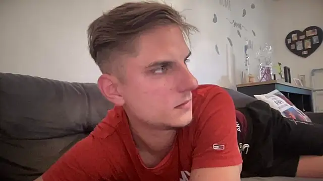 Sweetbooy90 online show from October 11, 2025, 1:01 pm