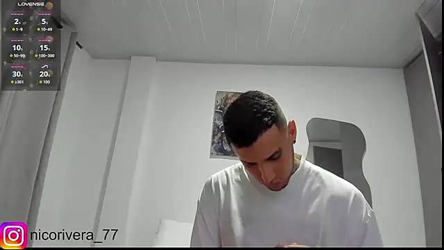 Snapshot of nico_rivera chatting on April 24, 2026, 4:58 am nico rivera online show from April 24, 2026, 4:58 am