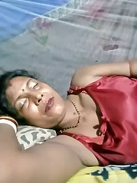Snapshot of Savita992 chatting on July 16, 2026, 8:06 pm Savita992 online show from July 16, 2026, 8:06 pm