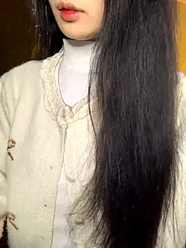 Nhinhi18 online show from January 7, 2026, 3:50 pm