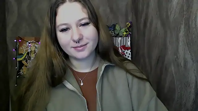 Snapshot of Linda_S_ chatting on October 15, 2025, 5:50 am Linda S online show from October 15, 2025, 5:50 am