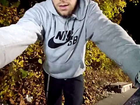 sloppytopkins online show from November 6, 2025, 8:18 am