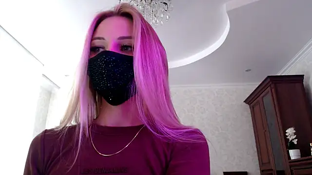 Snapshot of Iris_lave chatting on July 24, 2026, 2:35 pm Iris lave online show from July 24, 2026, 2:35 pm
