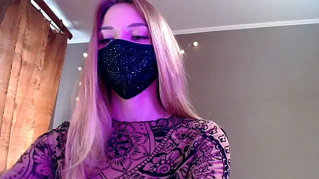 Snapshot of Iris_lave chatting on May 12, 2026, 2:12 pm Iris lave online show from May 12, 2026, 2:12 pm