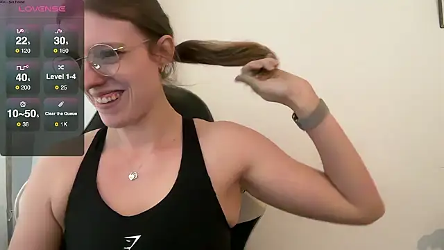 BustyKellyXXX online show from February 2, 2026, 12:37 pm